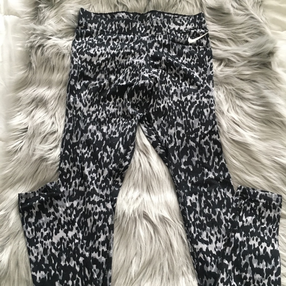 Nike leggings
